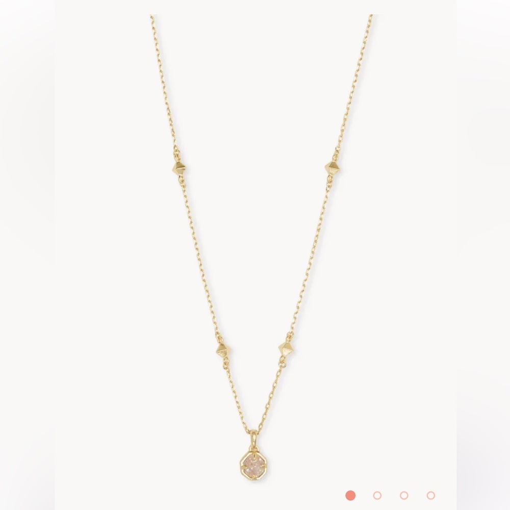 Nola gold pendant necklace Kendra Scott